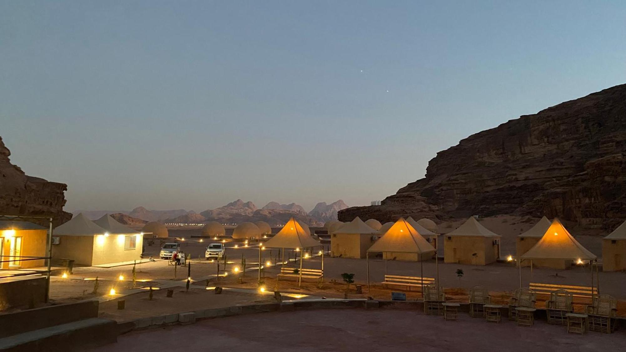 Rum Luxury Camp Wadi Rum Exteriér fotografie